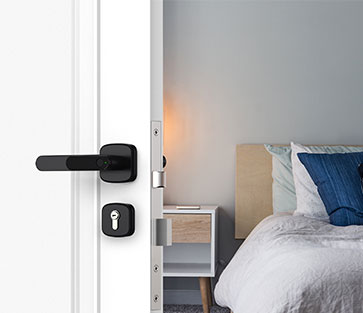 Interior Door Electronic Lock Links to the Smart Home